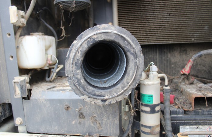 2015 Link Belt 130X3 Excavator - Image 9