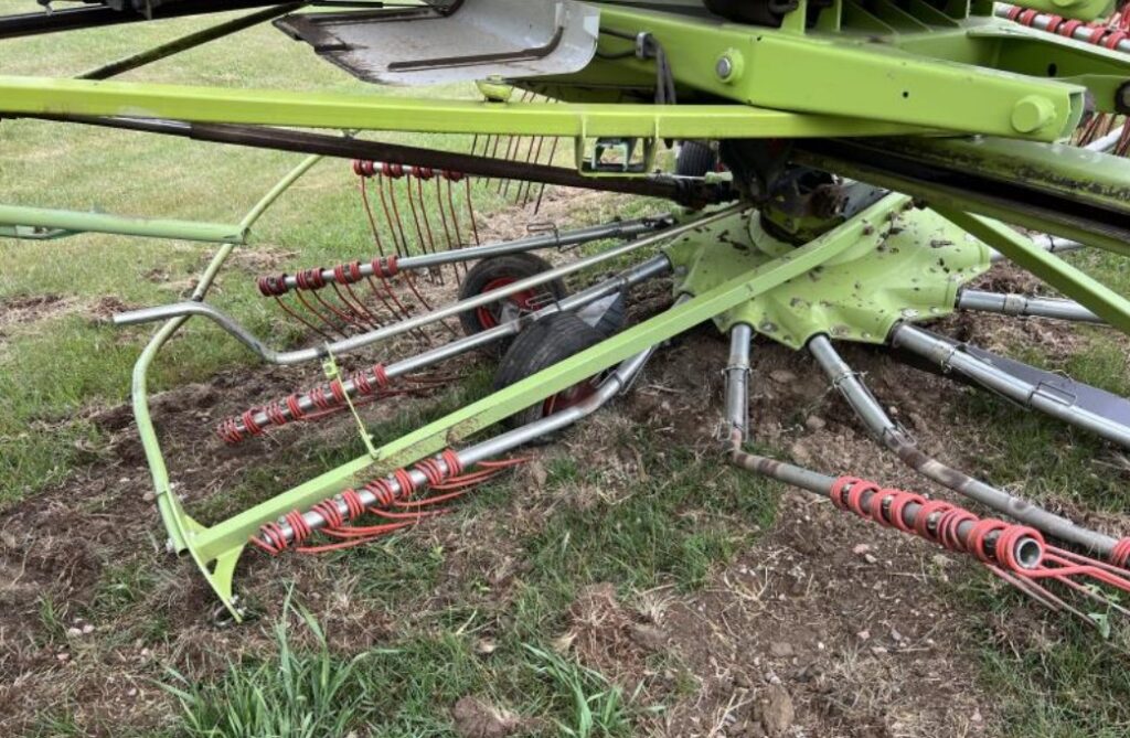 [Auction]: 2015 CLAAS Liner 4000 Hay Rake | Nebraska | damaged | CAG