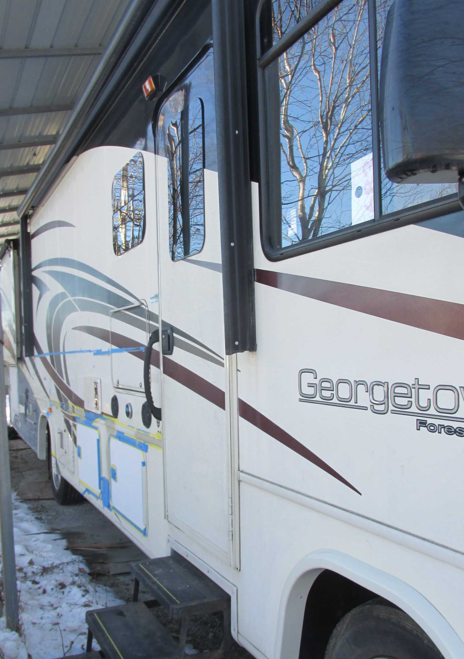 2016 Ford Forest River Georgetown RV - Image 3