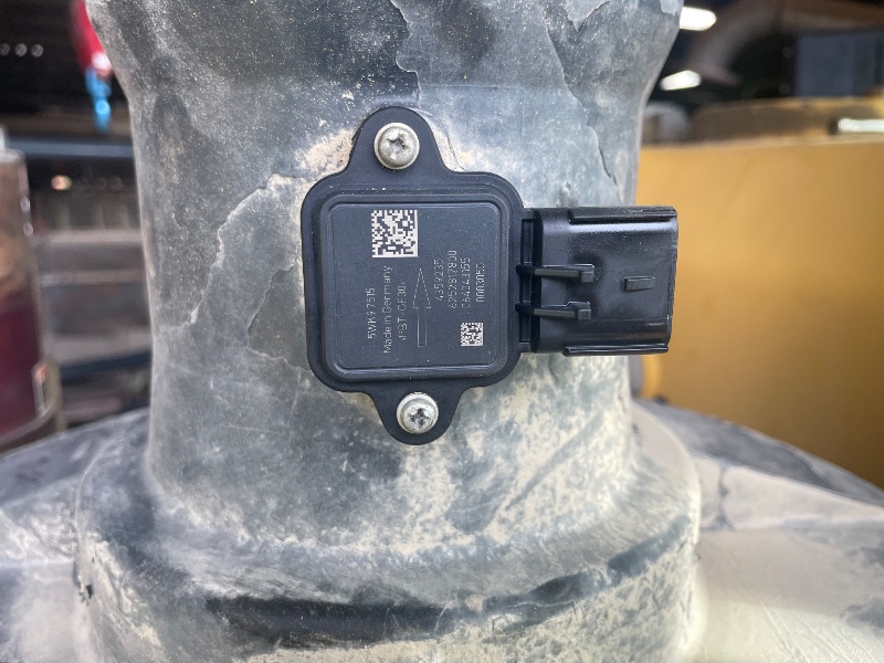 2016 Komatsu WA500 Wheel Loader - Image 10