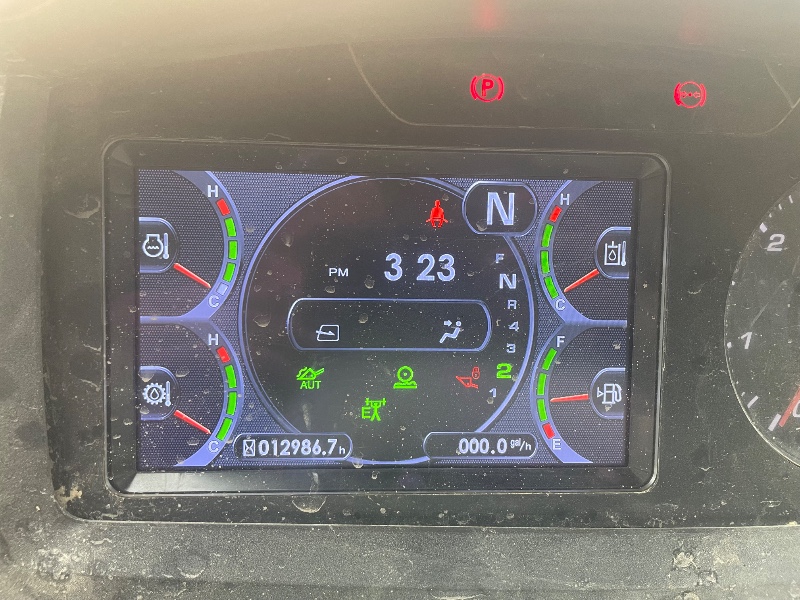 2016 Komatsu WA500 Wheel Loader - Image 11