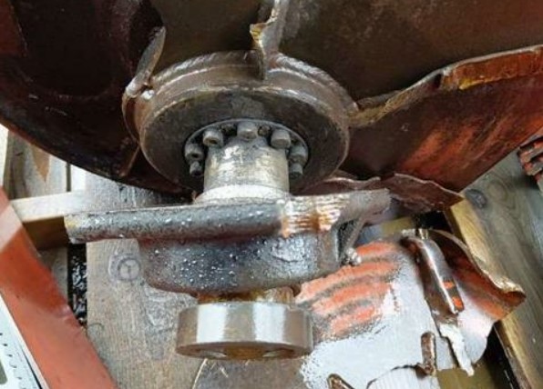 2016 Morbark Beever M12R Towable Chipper - Image 31