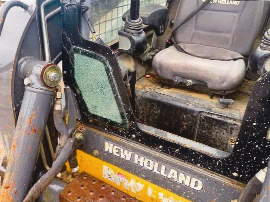 2016 New Holland C232 Compact Track Loader - Image 7