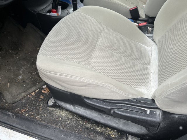 2016 Nissan Versa - Image 21