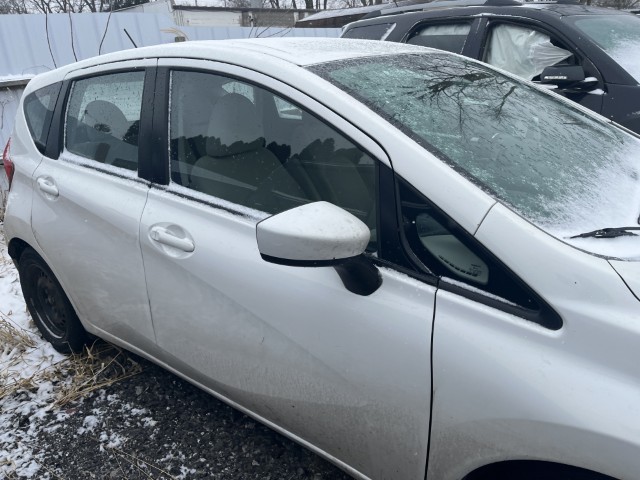 2016 Nissan Versa - Image 4