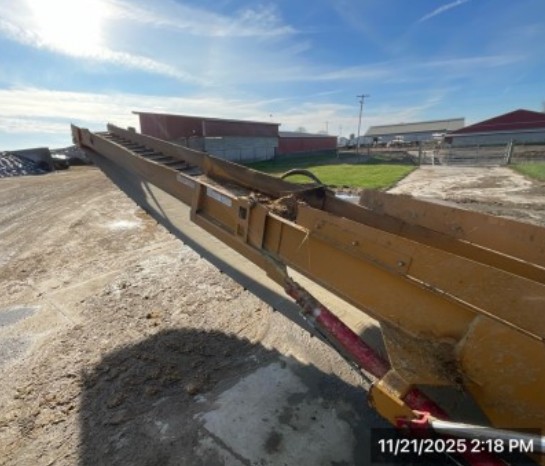 2017 Hay Buster H1130 Tub Grinder - Image 12