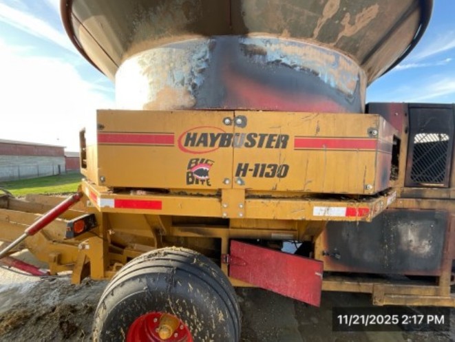 2017 Hay Buster H1130 Tub Grinder - Image 21