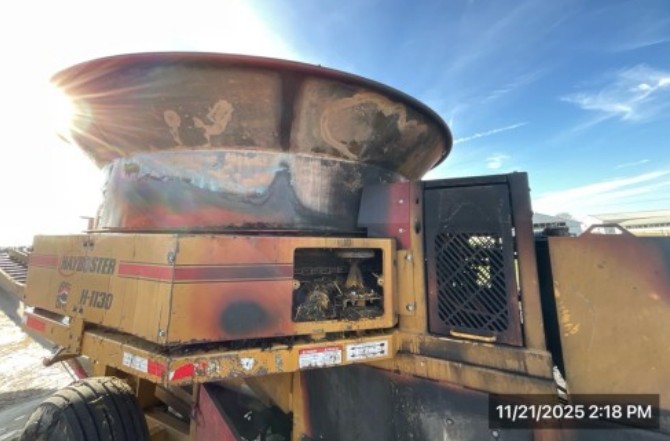 2017 Hay Buster H1130 Tub Grinder - Image 19