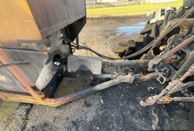 2017 Hay Buster H1130 Tub Grinder - Image 17