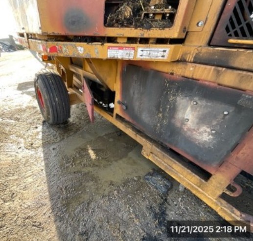 2017 Hay Buster H1130 Tub Grinder - Image 16