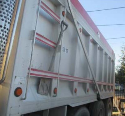 2017 Kenworth T880 - Image 11