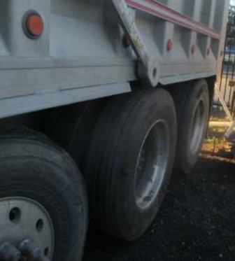 2017 Kenworth T880 - Image 12