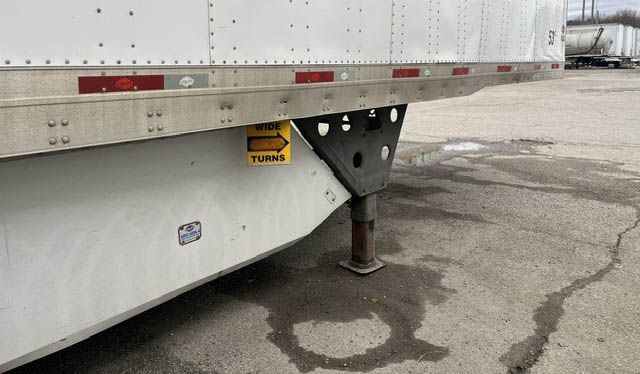 2017 Utility Dry Van - Image 13