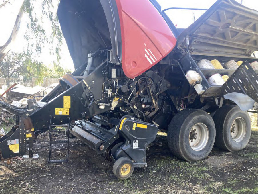 2018 Case IH LB434XL Large Baler - Image 5