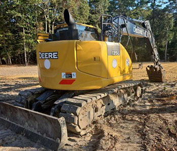 2018 John Deere 135G Excavator - Image 2
