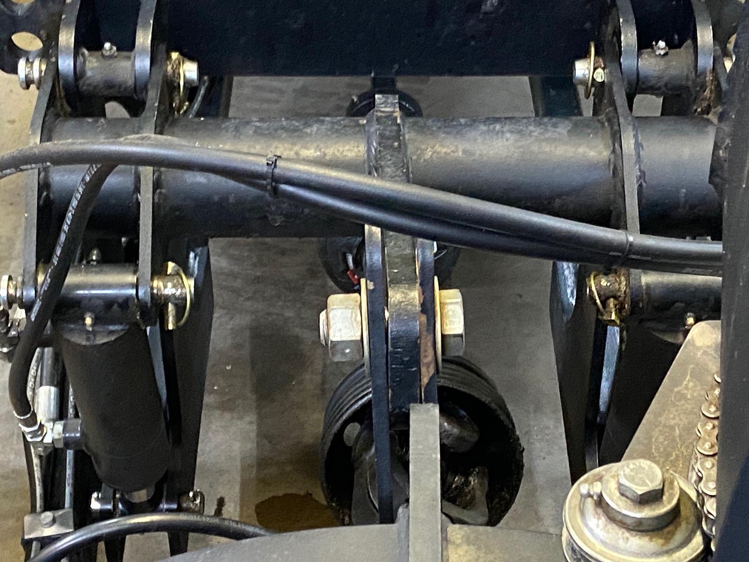 2019 Erskine 1085FM Snow Blower - Image 16