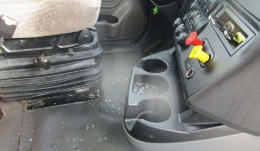 2019 International LT625 - Image 12