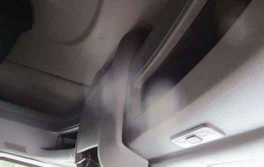 2019 International LT625 - Image 13