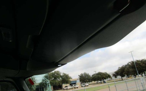 2019 International LT625 - Image 16