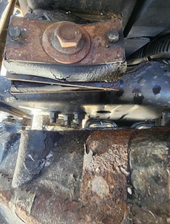 2019 International MV607 Box Truck - Image 19