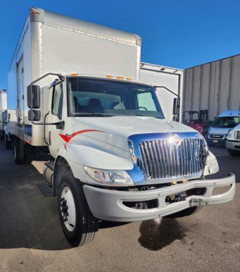 2019 International MV607 Box Truck - Image 2