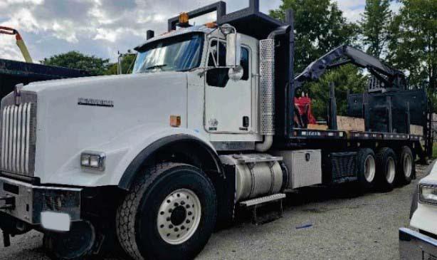 2019 Kenworth T8 Series Grapple Truck with Serco 6500 - Image 5
