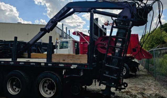 2019 Kenworth T8 Series Grapple Truck with Serco 6500 - Image 6