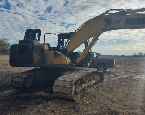 2019 Kobelco SK210-LC10 Excavator - Image 3