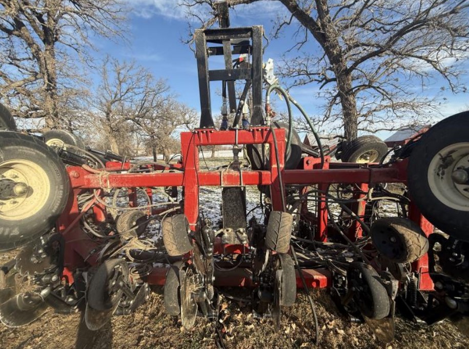2020 Dalton 16 Row Anhydrous Applicator - Image 11