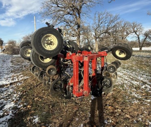 2020 Dalton 16 Row Anhydrous Applicator - Image 8