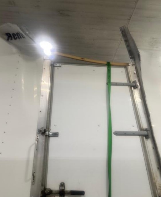 2020 International MV607 Box Truck - Image 10