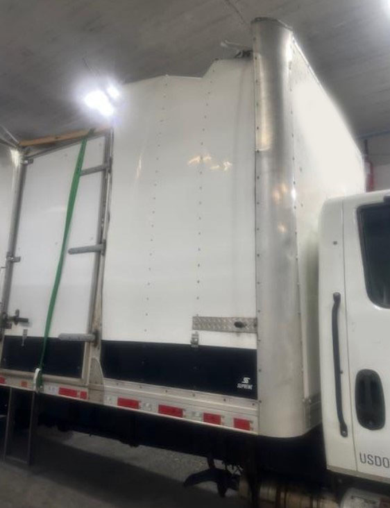 2020 International MV607 Box Truck - Image 5