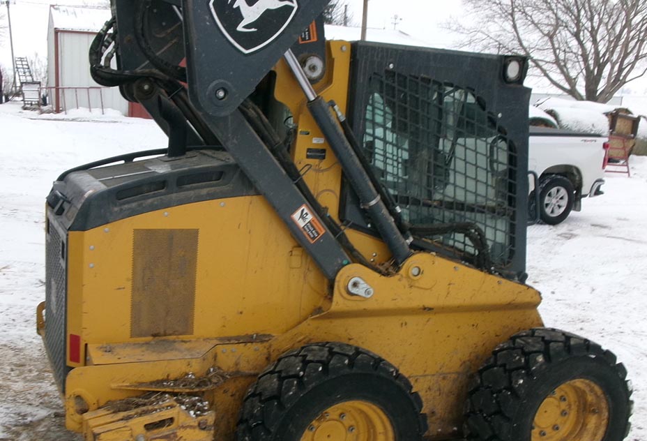 2021 John Deere 320G Skid Steer - Image 3