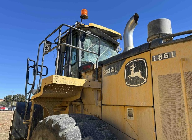 2021 Deere 844L Wheel Loader - Image 14