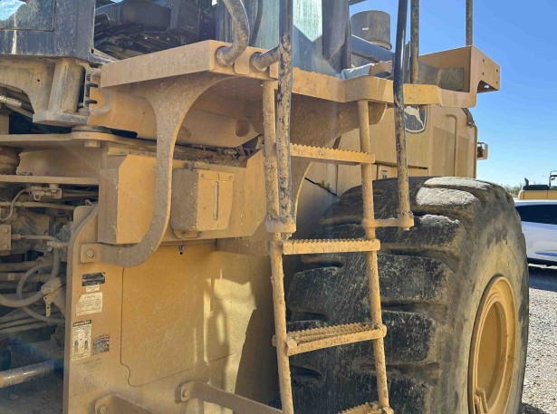 2021 Deere 844L Wheel Loader - Image 15