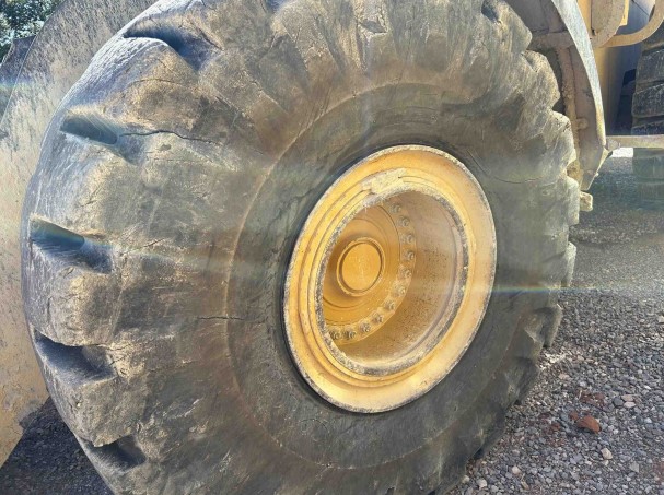 2021 Deere 844L Wheel Loader - Image 23