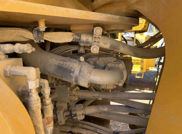 2021 Deere 844L Wheel Loader - Image 25