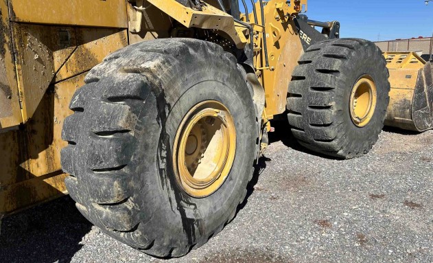 2021 Deere 844L Wheel Loader - Image 9