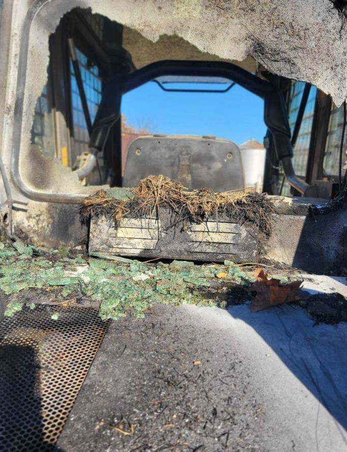 2013 Takeuchi TL10 Skid Steer - Image 6