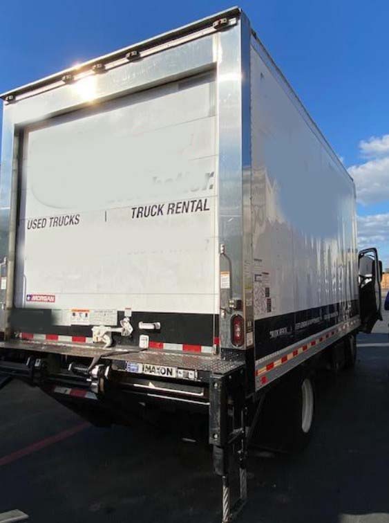 2022 Chevrolet 4500XD Reefer Box Truck - Image 3