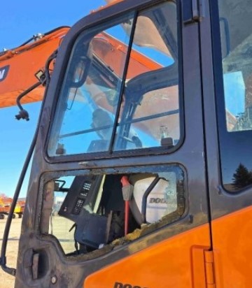 2022 Doosan DX350LC-5 Excavator - Image 5