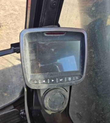 2022 Doosan DX350LC-5 Excavator - Image 8