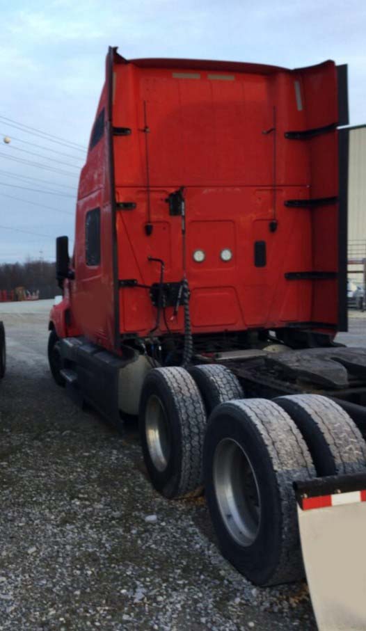 2022 International LT625 - Image 14