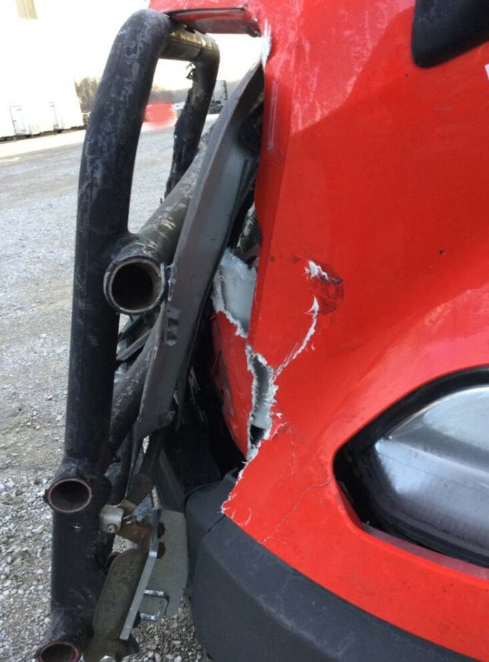 2022 International LT625 - Image 5