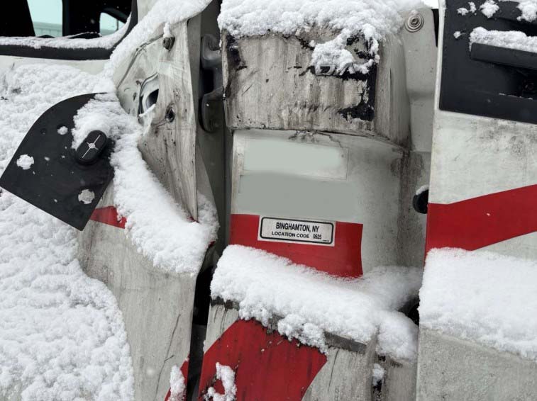 2023 Freightliner Cascadia 126 - Image 6