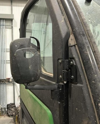 2023 John Deere Gator HUV 835R - Image 12