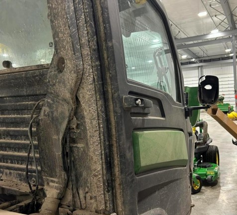 2023 John Deere Gator HUV 835R - Image 13