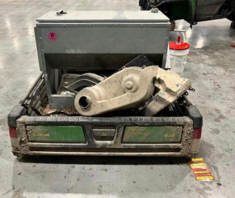 2023 John Deere Gator HUV 835R - Image 19