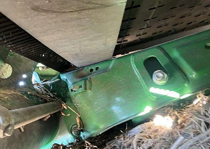 2023 John Deere RD40F Header - Image 18