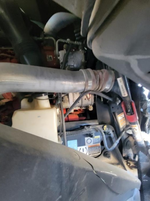 2023 Kenworth T680 - Image 9